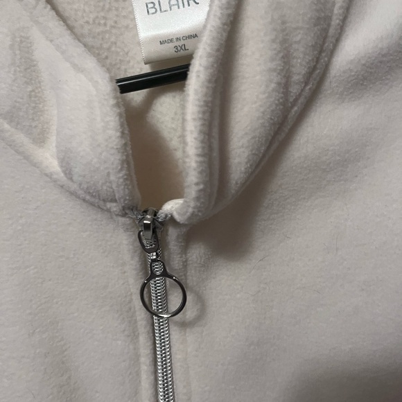 Blair Soft Cream Vest - Picture 3 of 5